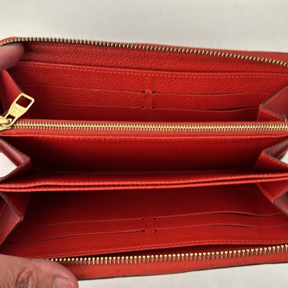 Louis Vuitton Empreinte Zippy Wallet SP4193 - Picture 11 of 17